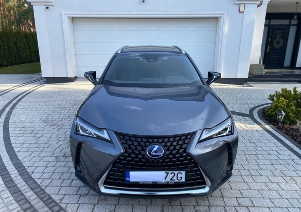 Lexus UX cena 123500 przebieg: 32000, rok produkcji 2021 z Szczekociny małe 781